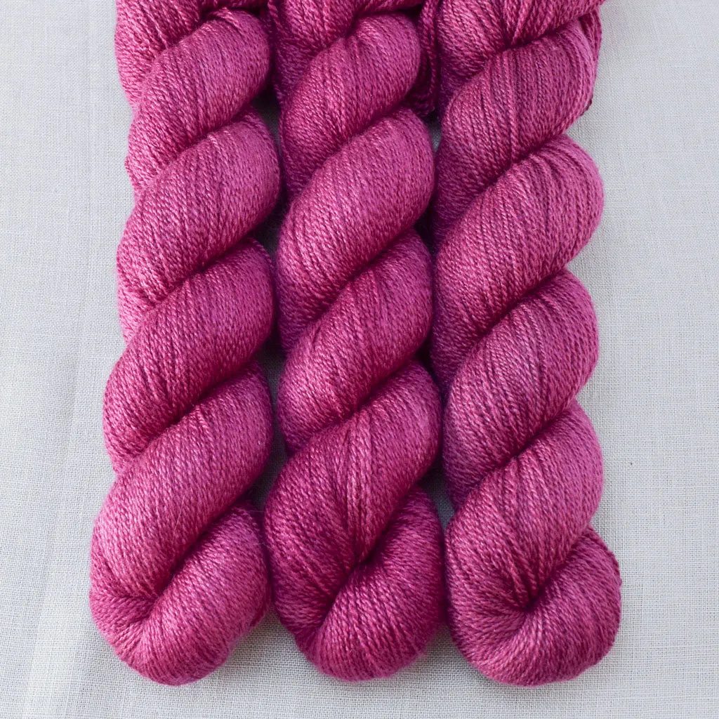 Aubergine - Yet