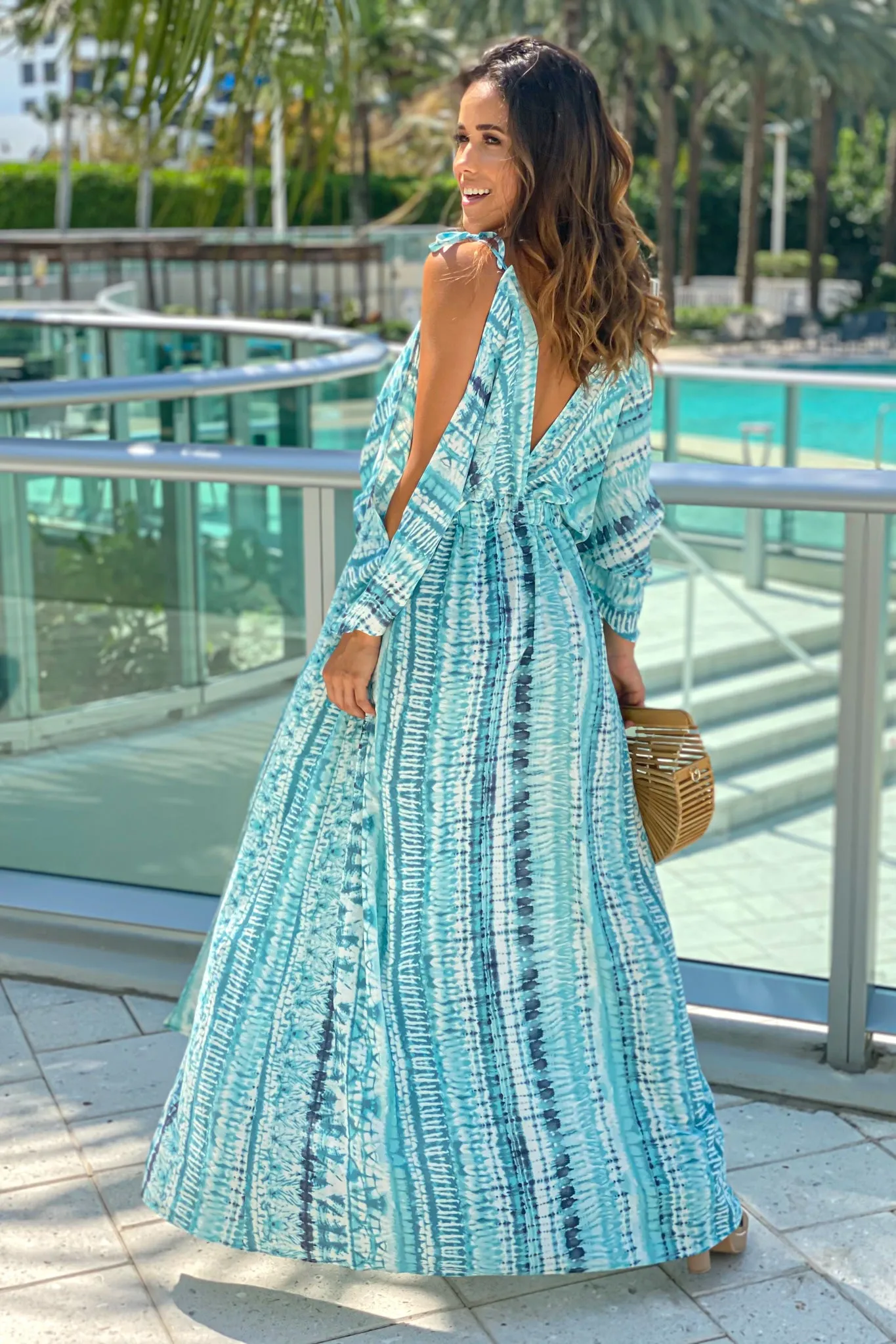Blue Tie Dye Maxi Dress With Sleeves And Slits
