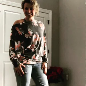 Drop shoulder top