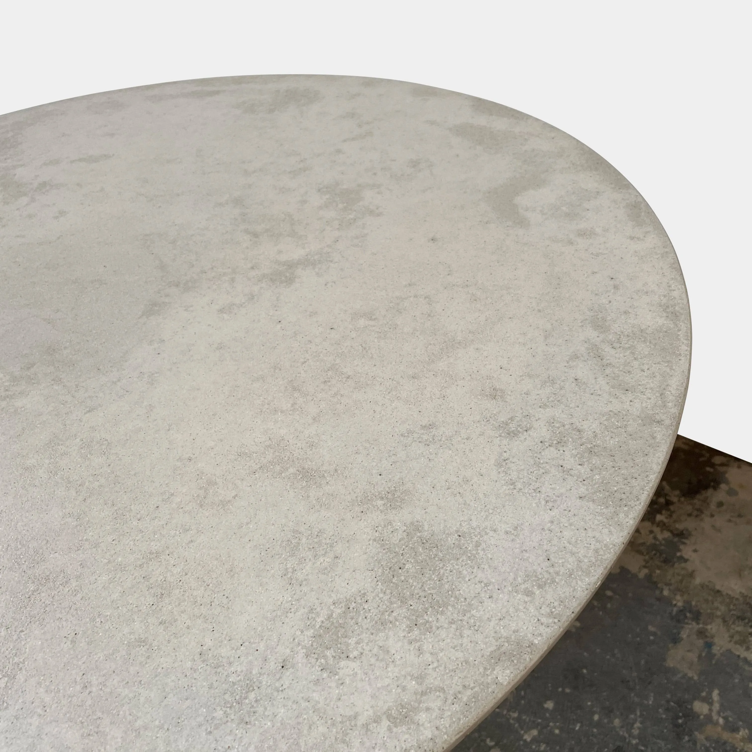 Giro Outdoor Table