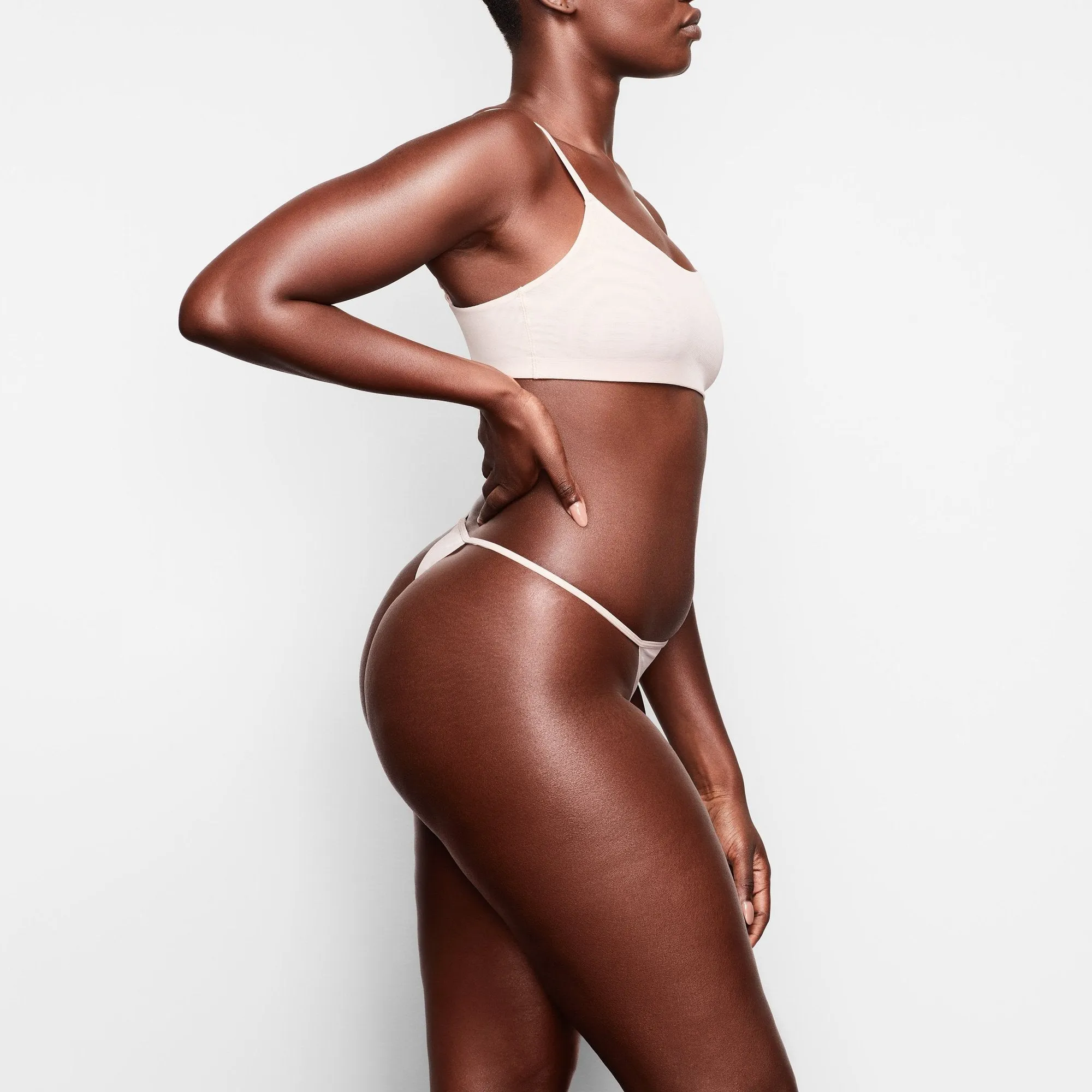 MESH STRING THONG | CLAY
