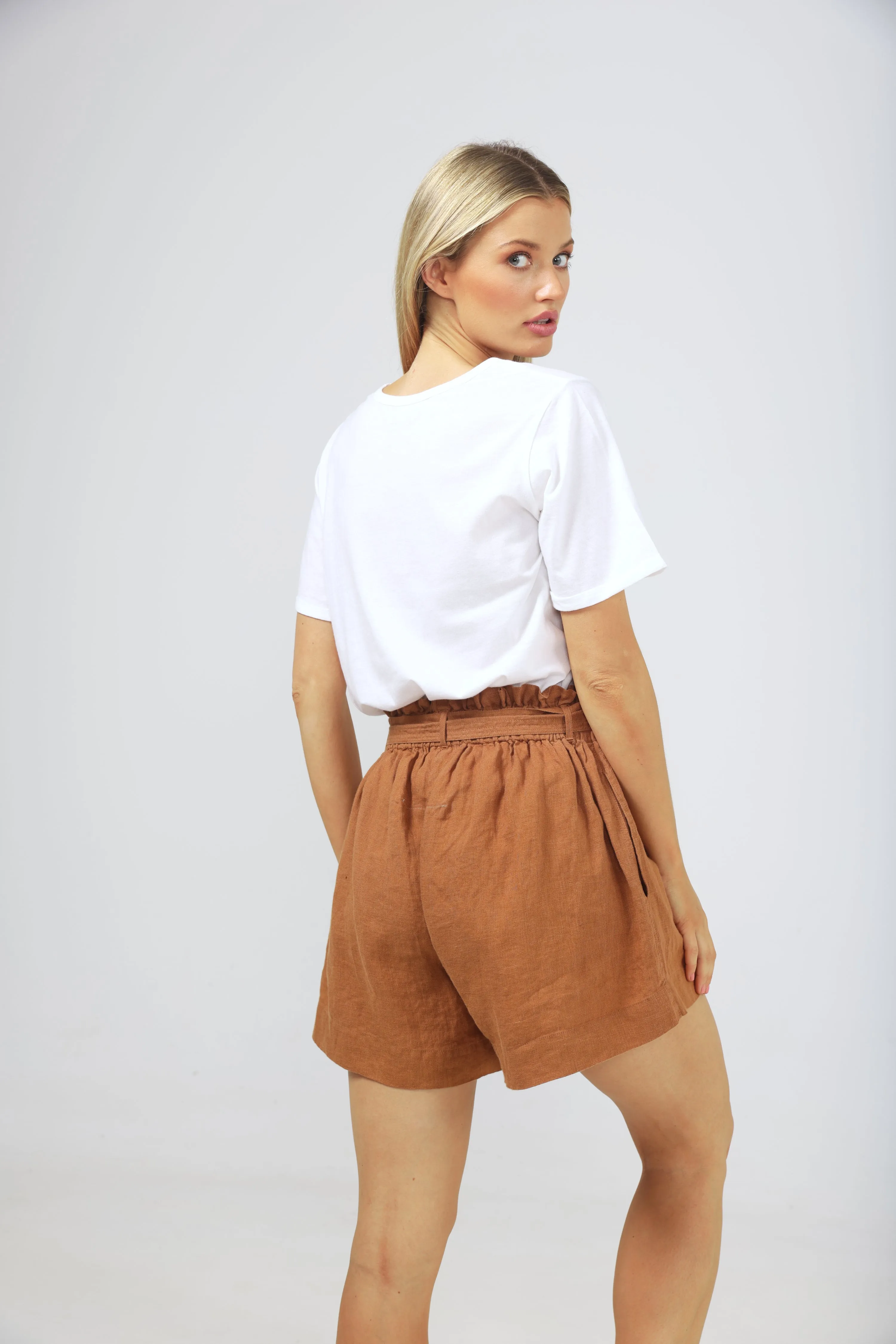 Natalia Shorts in Tan Linen