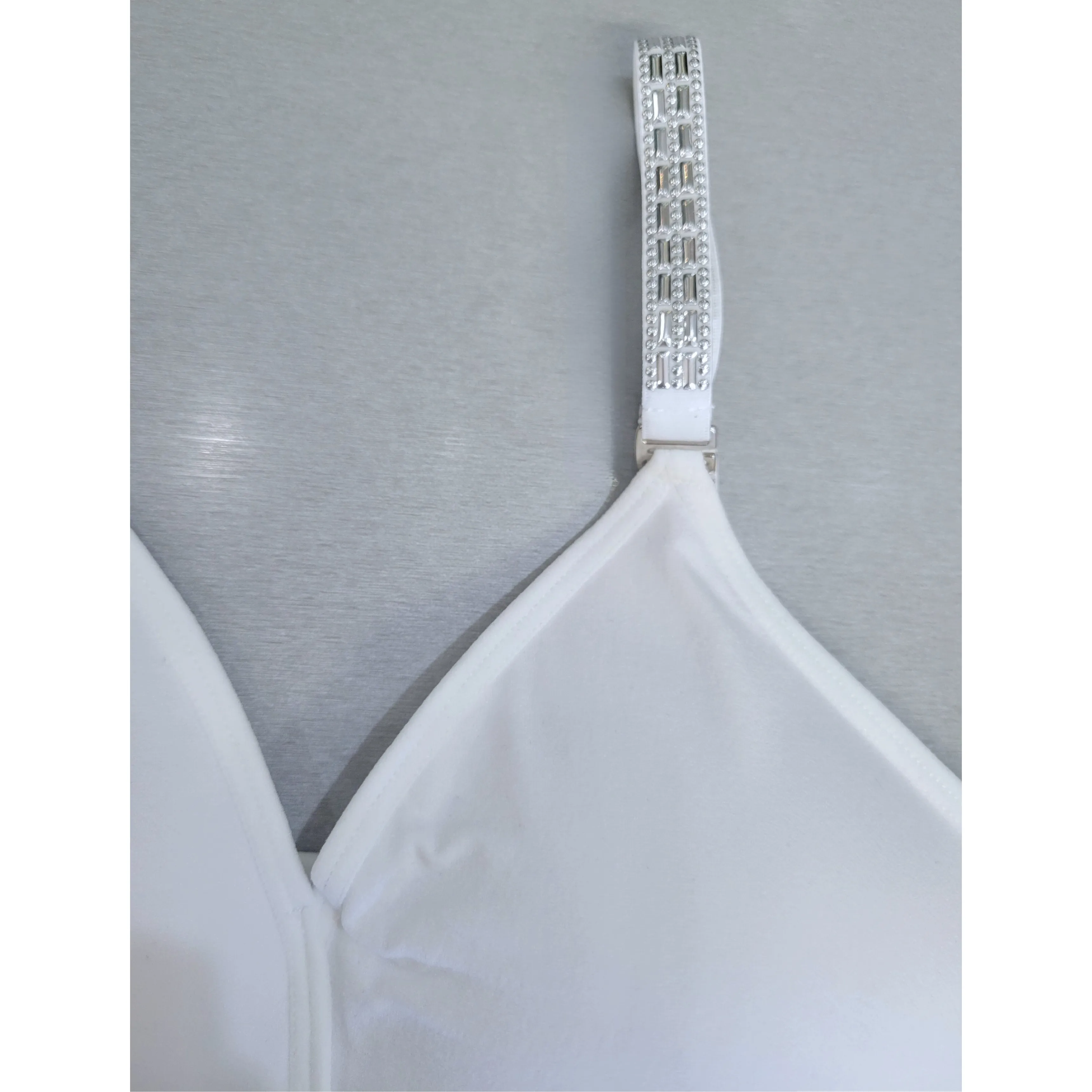 Strap Its Bras with Interchangeable Straps