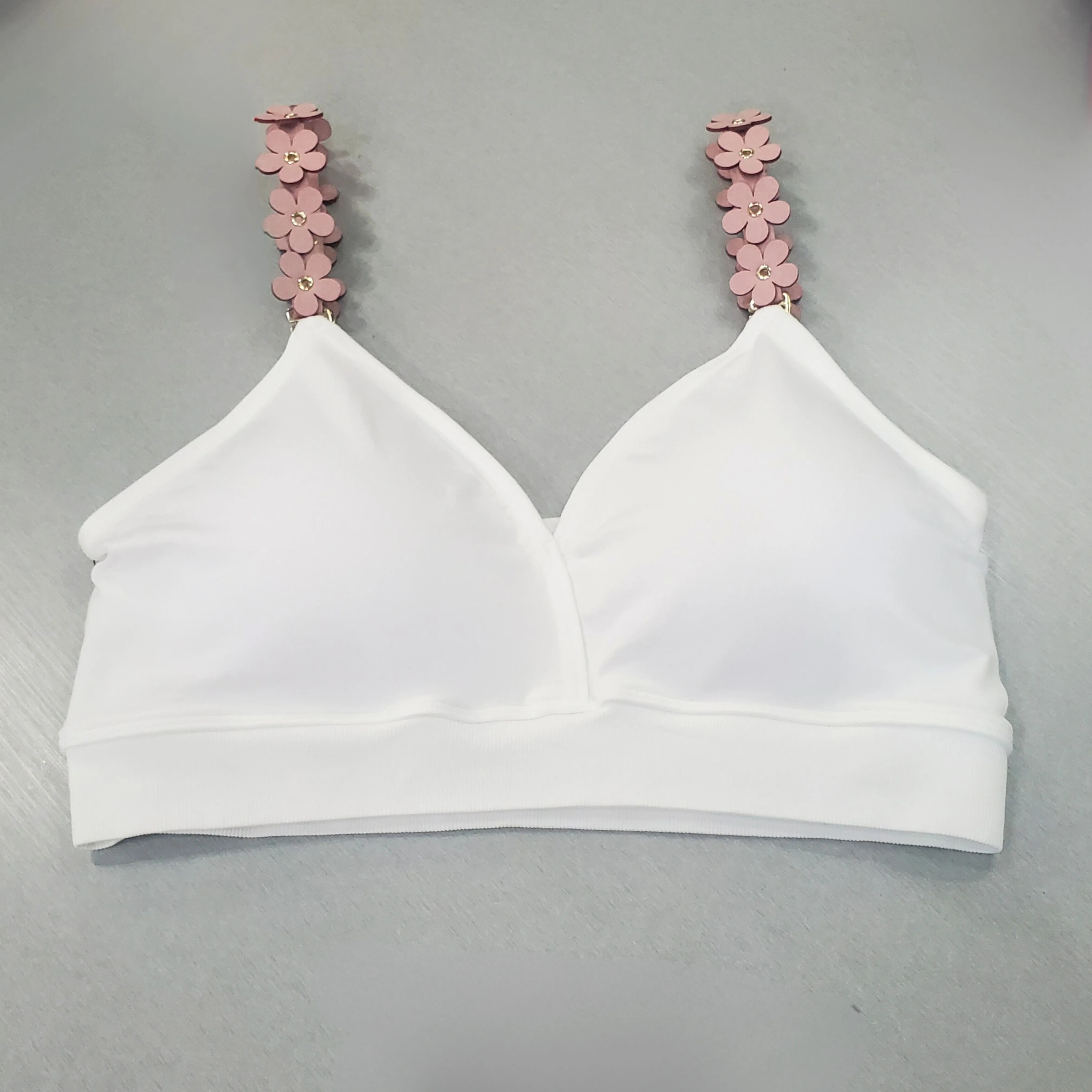 Strap Its Bras with Interchangeable Straps