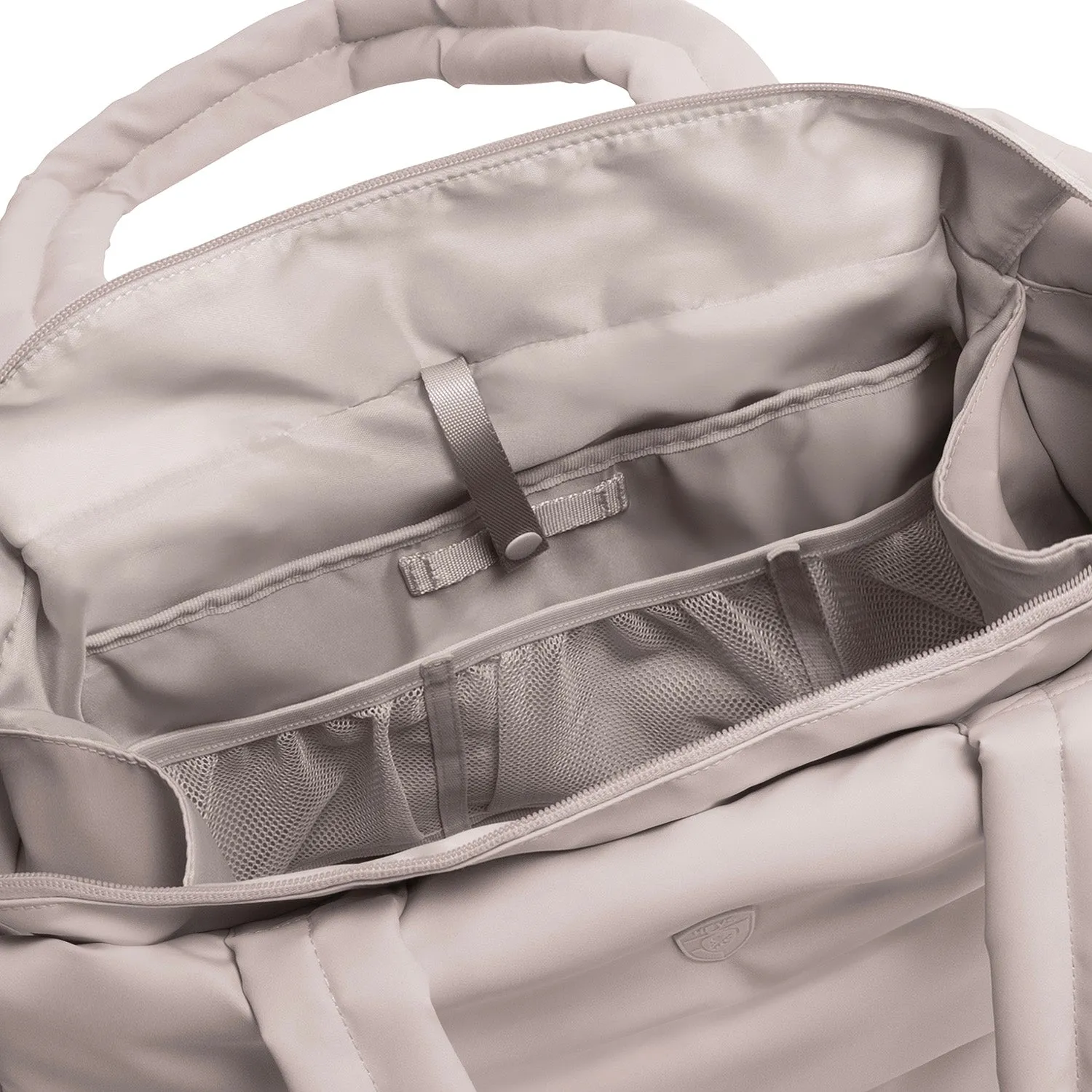 The Puffer Travel Tote - Atmosphere